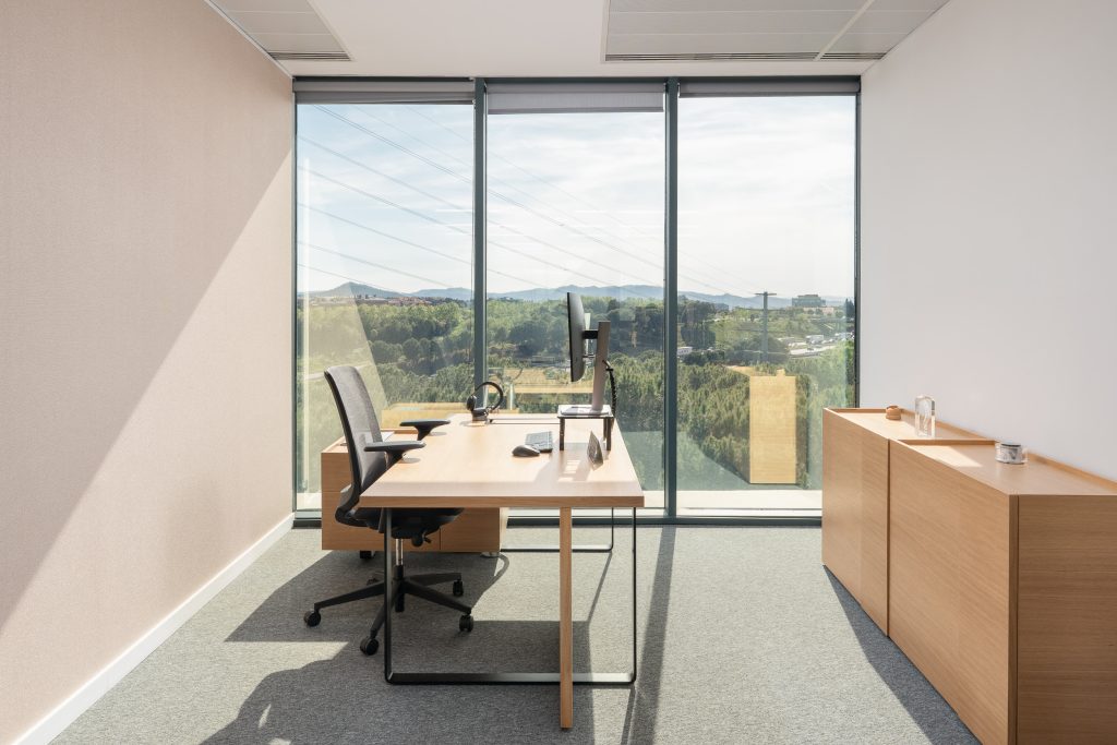 Planta 4 Palex — zona de dirección, acabados superiores
